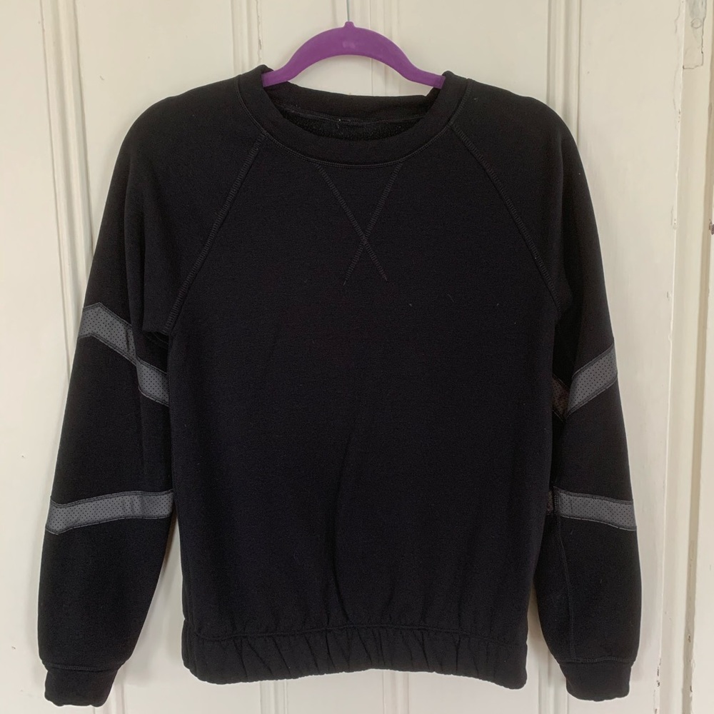 Lululemon sweatshirt